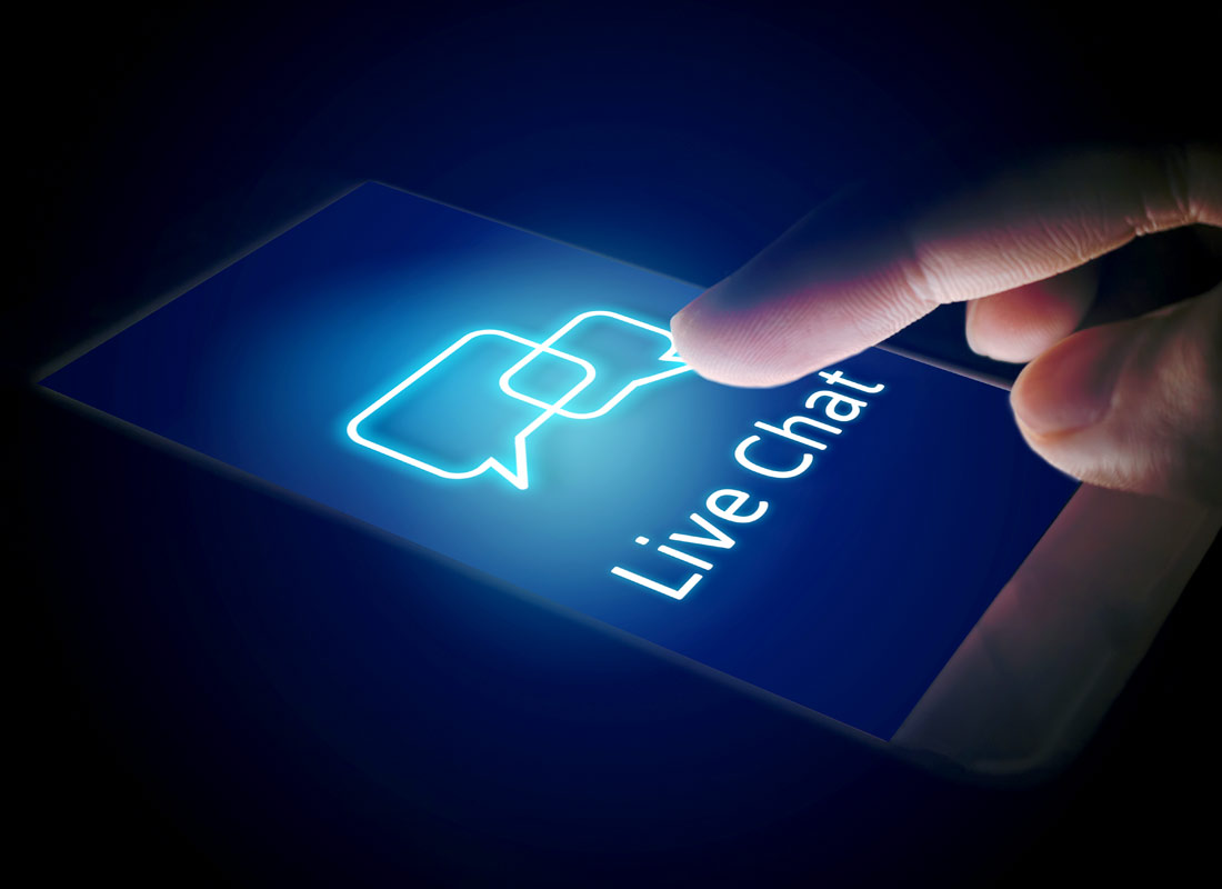 Live chat function is displayed on a smartphone