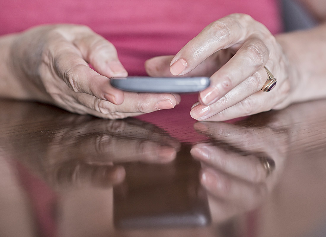 Staying connected on a mobile phone